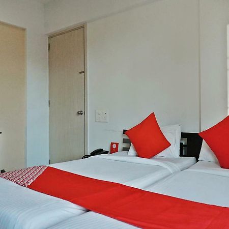 Oyo 12227 Hotel Resonare Baner Pune Exteriör bild